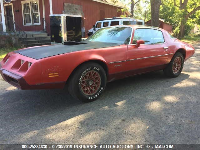 2T87Y9N147774 - 1979 PONTIAC FIREBIRD RED photo 2