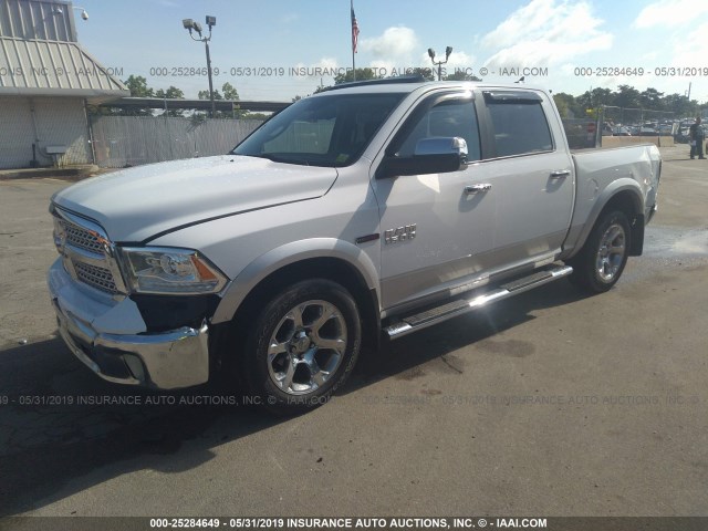 1C6RR7NM1FS671392 - 2015 RAM 1500 LARAMIE WHITE photo 2