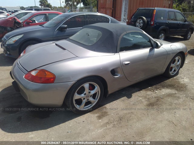 WP0CA29821U622060 - 2001 PORSCHE BOXSTER SILVER photo 4