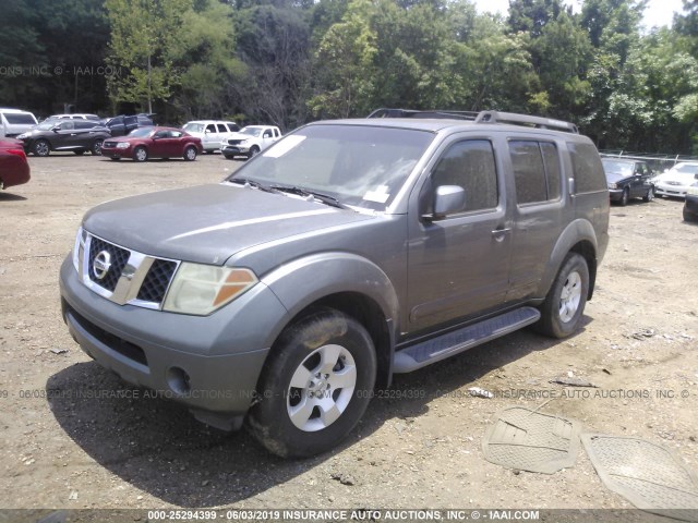 5N1AR18U16C676970 - 2006 NISSAN PATHFINDER LE/SE/XE GRAY photo 2