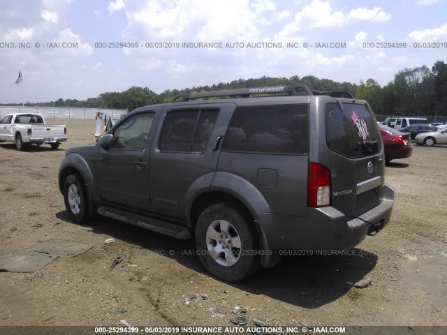 5N1AR18U16C676970 - 2006 NISSAN PATHFINDER LE/SE/XE GRAY photo 3