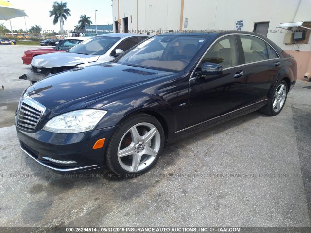 WDDNG9EB5CA464910 - 2012 MERCEDES-BENZ S 550 4MATIC Navy photo 2