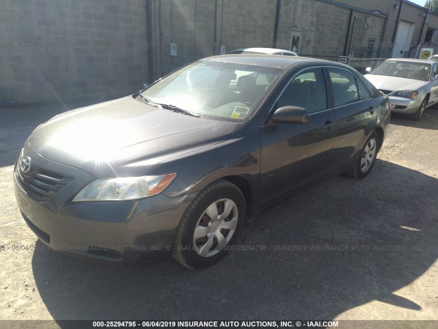 4T1BE46K47U728610 - 2007 TOYOTA CAMRY CE/LE/XLE/SE GRAY photo 2