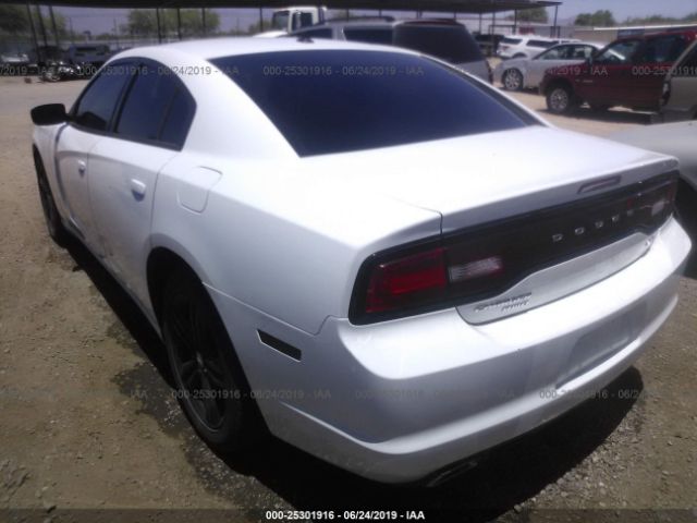 2C3CDXJG7EH328318 - 2014 DODGE CHARGER SXT White photo 3