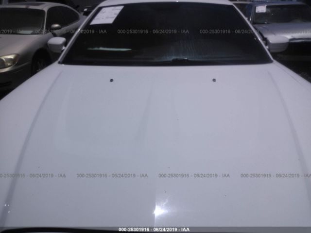 2C3CDXJG7EH328318 - 2014 DODGE CHARGER SXT White photo 6