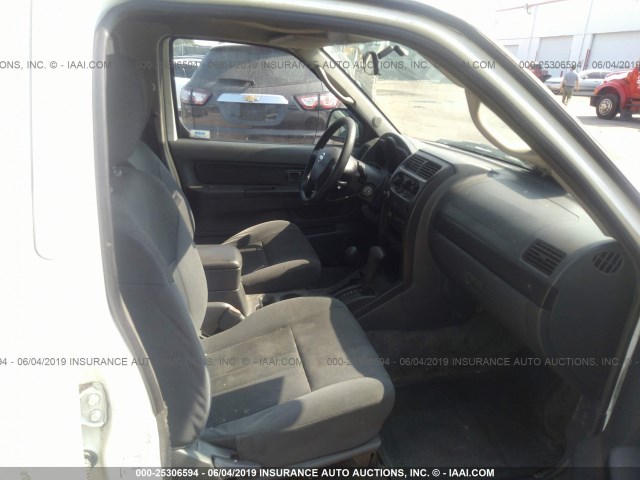 1N6MD29Y92C378827 - 2002 NISSAN FRONTIER CREW CAB SC WHITE photo 5