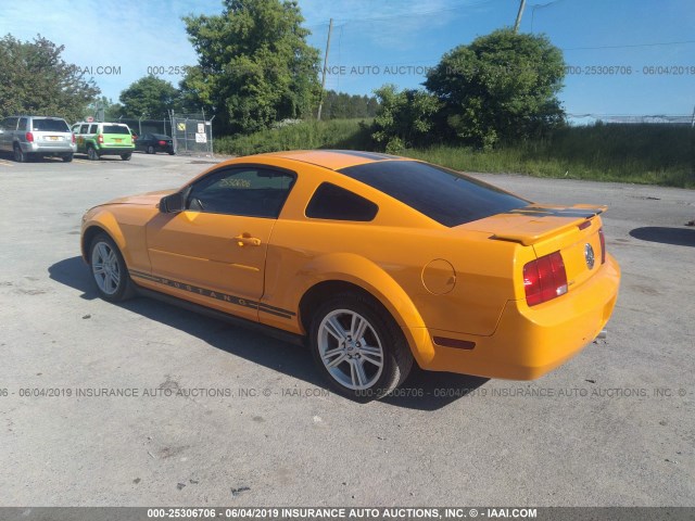 1ZVFT80NX75210708 - 2007 FORD MUSTANG ORANGE photo 3