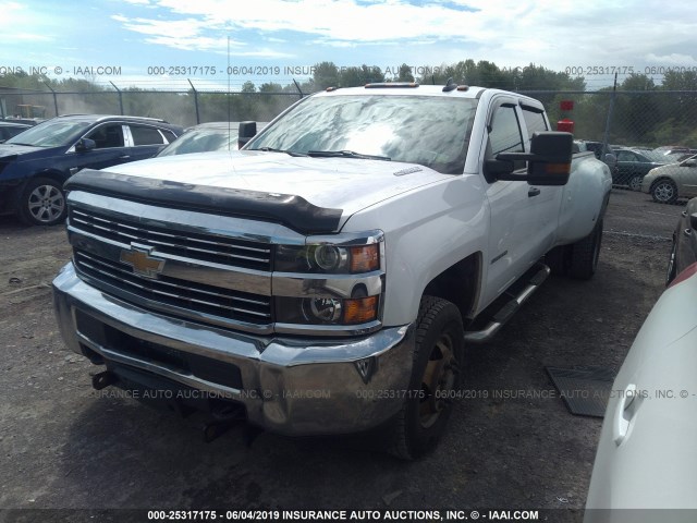 1GC4KYC88FF584021 - 2015 CHEVROLET SILVERADO K3500 WHITE photo 2