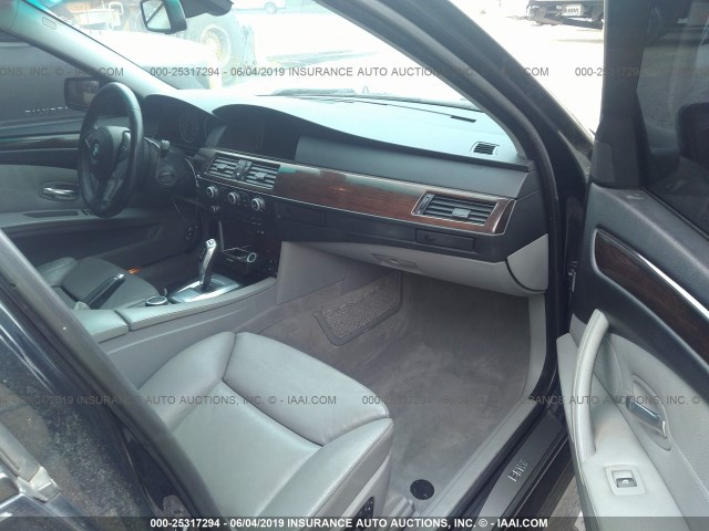 WBANW53568CT51754 - 2008 BMW 550 I BLACK photo 5