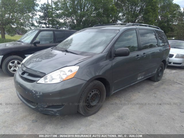 5TDZK23CX8S180941 - 2008 TOYOTA SIENNA CE/LE GRAY photo 2