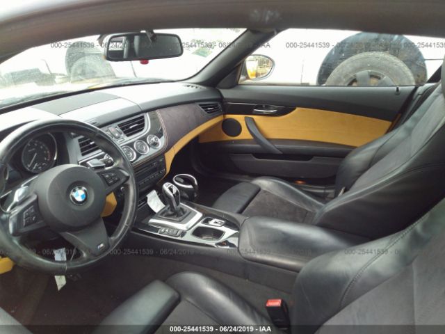 WBALM7C51BE383807 - 2011 BMW Z4 SDRIVE35I Yellow photo 8