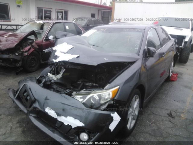 4T1BF1FK9CU093468 - 2012 Toyota Camry SE/LE/XLE Gray photo 2