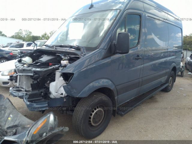 WD3PE7CD2JP640799 - 2018 MERCEDES-BENZ SPRINTER 2500 Blue photo 2