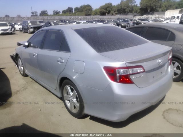 4T1BF1FK2EU353583 - 2014 TOYOTA CAMRY L/SE/LE/XLE 灰色 照片 3