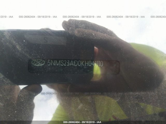 5NMS23AD0KH041110 - 2019 HYUNDAI SANTA FE SE Black photo 9