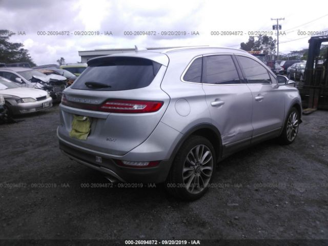 5LMCJ3C95HUL12821 - 2017 LINCOLN MKC RESERVE Silver photo 4