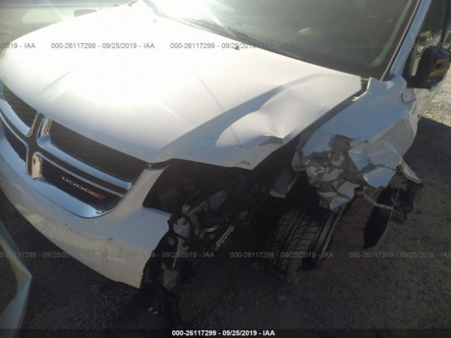 2C4RDGCG2JR360066 - 2018 DODGE GRAND CARAVAN SXT White photo 6