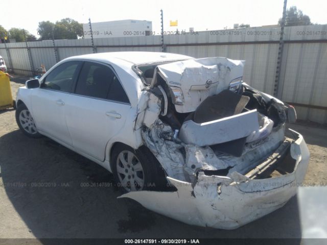 4T1BF3EK3BU706521 - 2011 TOYOTA CAMRY SE/LE/XLE 白色 照片 3