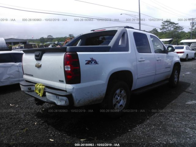 3GNTKEE39BG179104 - 2011 CHEVROLET AVALANCHE LS White photo 4