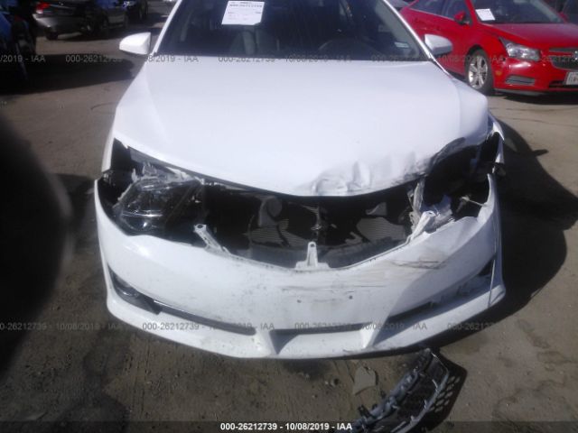 4T1BF1FK9DU703435 - 2013 TOYOTA CAMRY L/SE/LE/XLE 白色 照片 6
