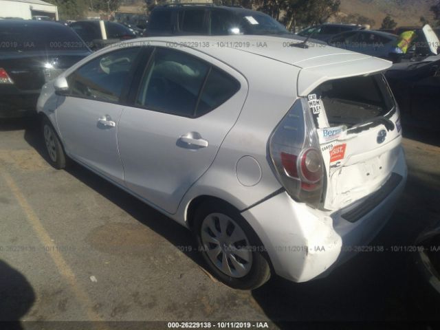 JTDKDTB31C1517425 - 2012 TOYOTA PRIUS C  White photo 3