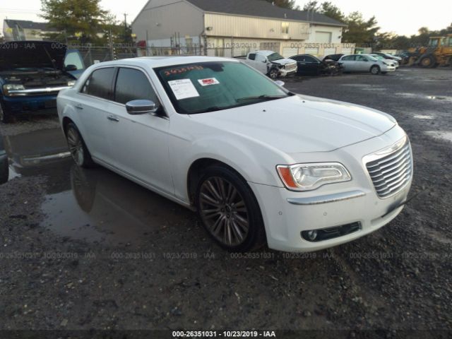 2C3CA6CT5BH516702 - 2011 CHRYSLER 300C  White photo 1