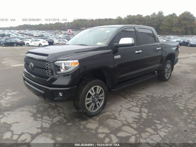 5TFAY5F13JX763925 - 2018 TOYOTA TUNDRA CREWMAX 1794/PLATINUM 黑色 照片 2