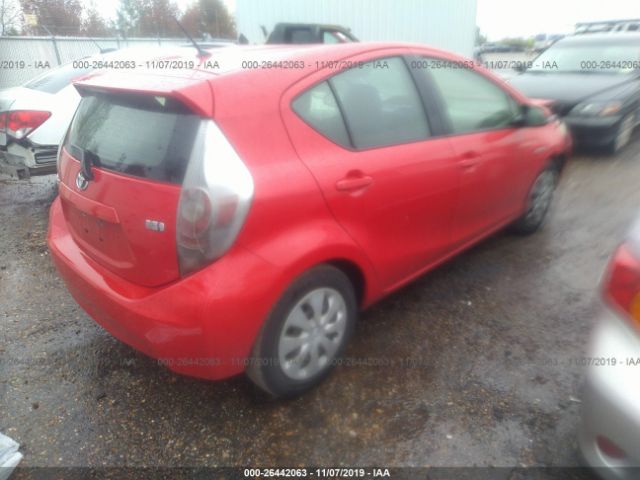 JTDKDTB38C1511685 - 2012 TOYOTA PRIUS C  Red photo 4