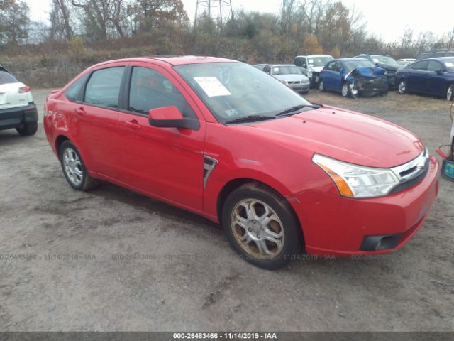 1FAHP35N88W235202 - 2008 FORD FOCUS SE/SEL/SES Red photo 1