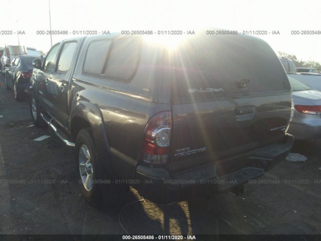 3TMJU4GNXFM192941 - 2015 TOYOTA TACOMA DOUBLE CAB PRERUNNER Gray photo 3