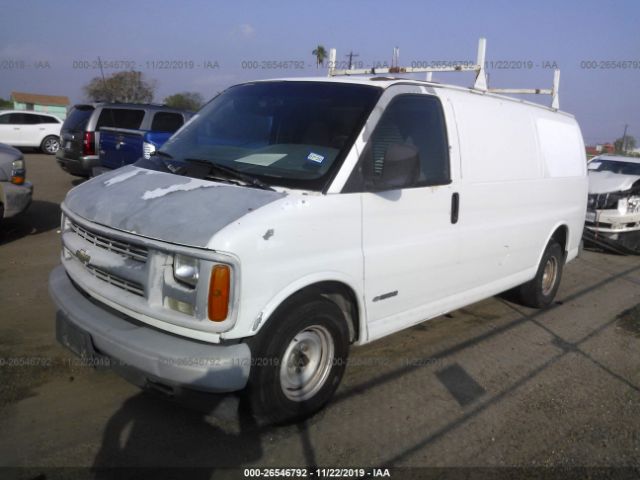 1GCFG15M2Y1161785 - 2000 CHEVROLET EXPRESS G1500  White photo 2