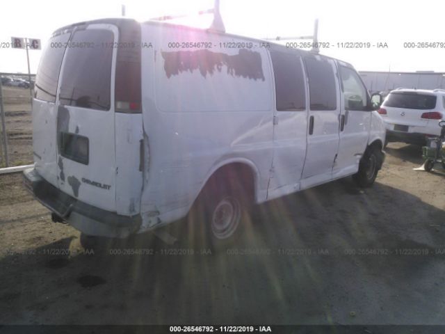 1GCFG15M2Y1161785 - 2000 CHEVROLET EXPRESS G1500  White photo 4