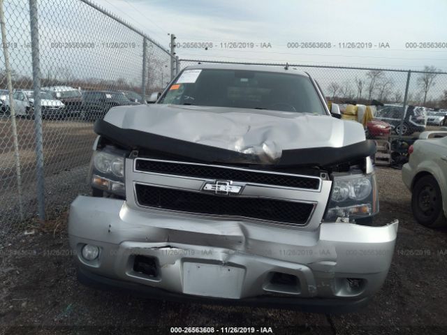 1GNSKJE38BR178143 - 2011 CHEVROLET SUBURBAN K1500 LT Silver photo 6