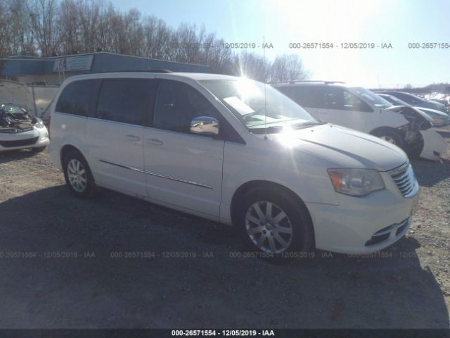 2A4RR8DG6BR609230 - 2011 CHRYSLER TOWN & COUNTRY TOURING L White photo 1