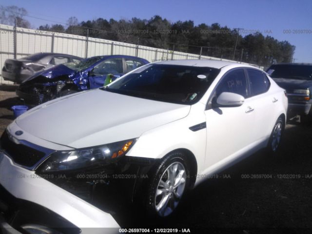 5XXGN4A70CG030413 - 2012 KIA OPTIMA EX White photo 2