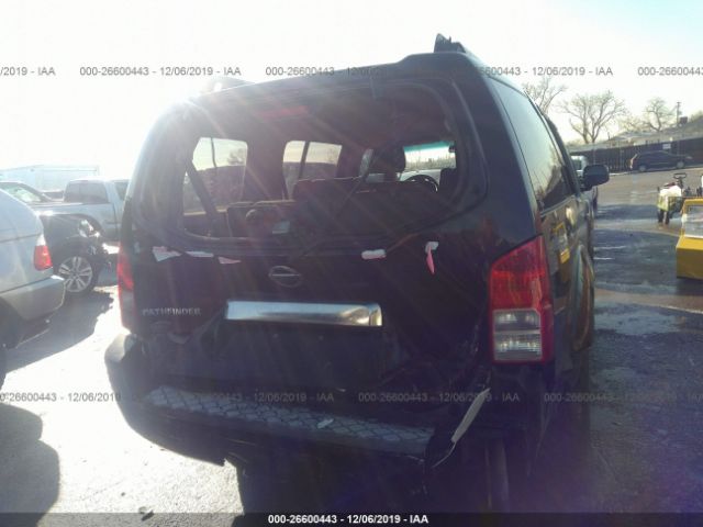 5N1AR18W05C789020 - 2005 NISSAN PATHFINDER LE/SE/XE Black photo 6