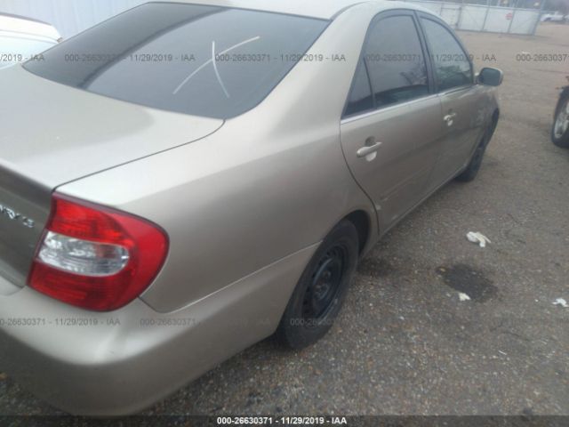 JTDBE32K840273834 - 2004 TOYOTA CAMRY LE/XLE Beige photo 4