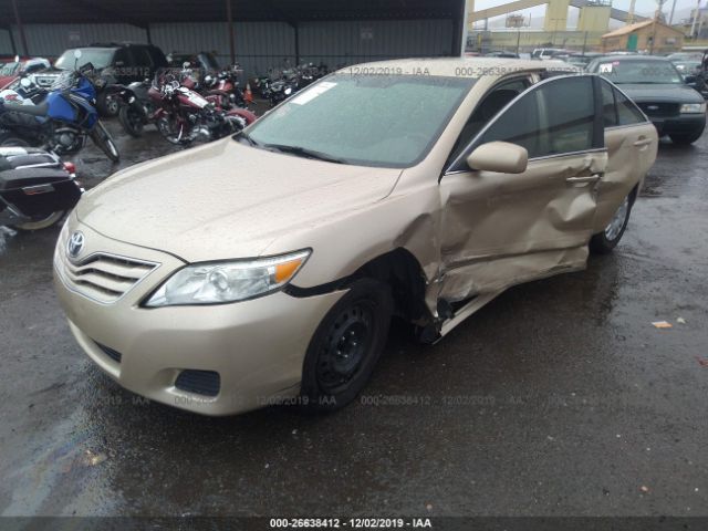 4T1BF3EK3AU061562 - 2010 TOYOTA CAMRY SE/LE/XLE Beige photo 2