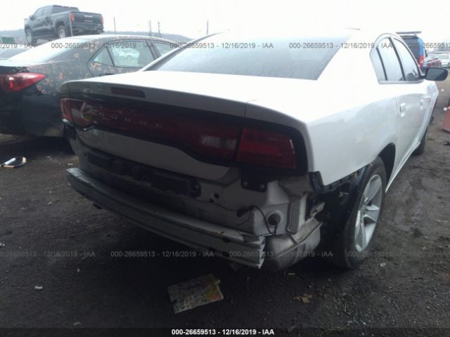 2B3CL3CG8BH544096 - 2011 DODGE CHARGER  White photo 6