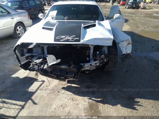 2C3CDZAT3FH711912 - 2015 DODGE CHALLENGER SXT White photo 6