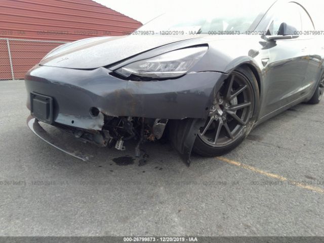 5YJ3E1EA3JF123638 - 2018 TESLA MODEL 3  Gray photo 6