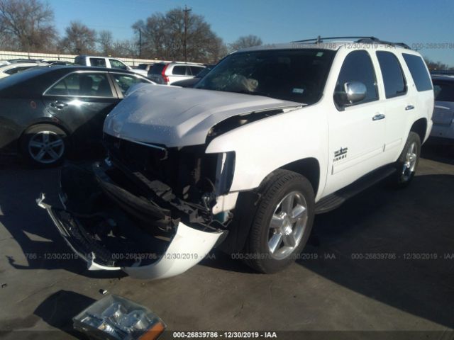 1GNSCBE06BR402373 - 2011 CHEVROLET TAHOE C1500 LT White photo 2