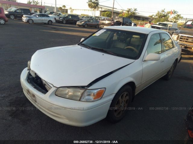 JT2BG28K3Y0436674 - 2000 TOYOTA CAMRY LE/XLE Weiß Foto 2