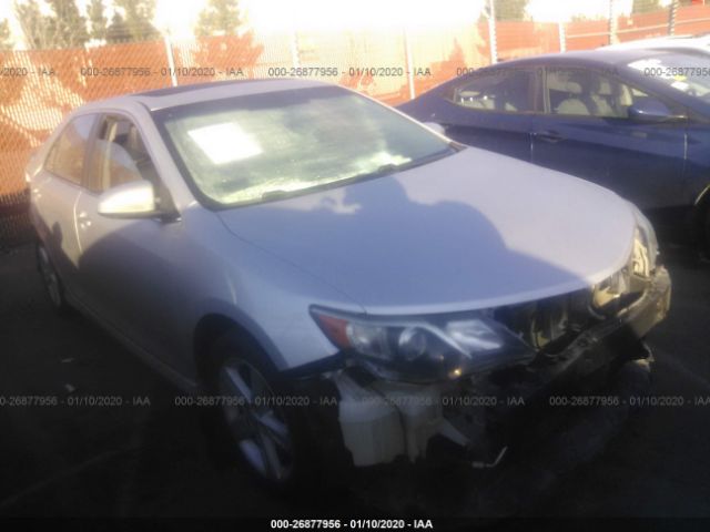 4T1BF1FKXEU389800 - 2014 TOYOTA CAMRY L/SE/LE/XLE 银色 照片 1