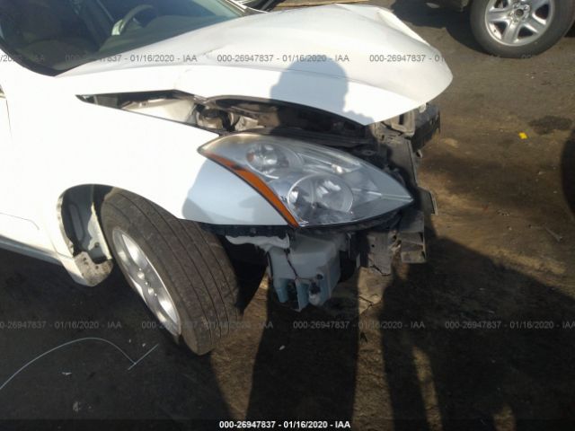 1N4AL2AP6CN432043 - 2012 NISSAN ALTIMA S White photo 6