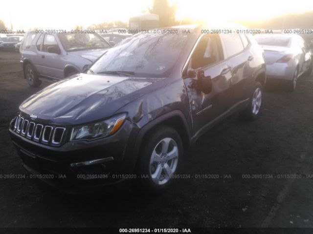 3C4NJDBB9KT683718 - 2019 JEEP COMPASS LATITUDE Pewter photo 2