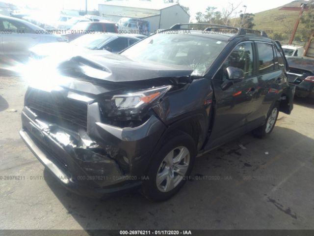 2T3W1RFV2KC029725 - 2019 TOYOTA RAV4 XLE/XLE PREMIUM Gray photo 2