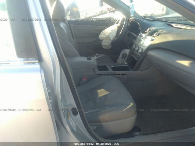4T1BE46K67U014428 - 2007 TOYOTA CAMRY CE/LE/XLE/SE 银色 照片 5