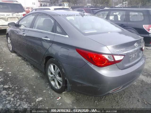 5NPEC4AC5BH127992 - 2011 HYUNDAI SONATA SE/LIMITED Gray photo 3