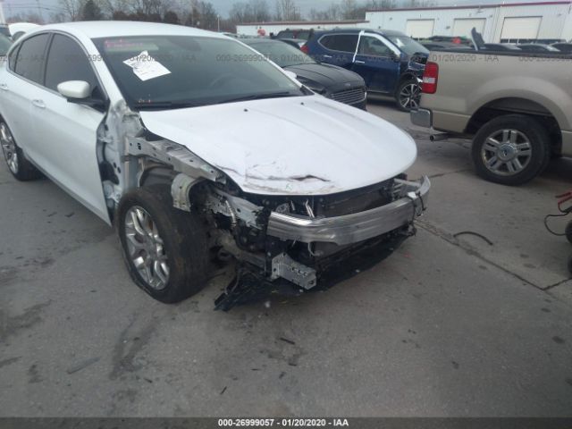 1C3CCCEGXGN135600 - 2016 CHRYSLER 200 C White photo 6